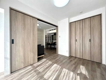 【東京都/文京区千駄木】ドミール千駄木 洋室：左側LDKドア開放