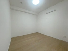 【東京都/千代田区神田猿楽町】御茶ノ水ロイアルハイツ 洋室