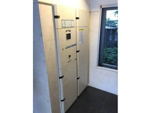 【東京都/千代田区神田猿楽町】スカイコートお茶の水 宅配BOX