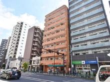 【東京都/文京区千駄木】ライオンズマンション千駄木第2 外観：写真右から2番目