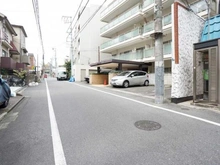 【東京都/港区西麻布】秀和麻布笄町レジデンス 前面道路