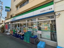 【東京都/文京区向丘】ジェイパーク東大前タワーウエスト   ファミリーマート文京向丘二丁目店（現地より約210m）