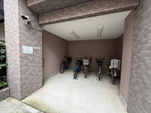 【東京都/豊島区巣鴨】エスポワール巣鴨 駐輪場