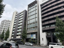 【東京都/文京区湯島】ソフィアお茶の水 外観：向かって右から2番目が該当物件