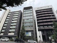【東京都/文京区湯島】ソフィアお茶の水 外観：向かって右から2番目が該当物件