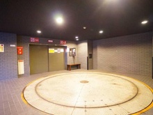 【東京都/港区南麻布】モデルノ・オパス有栖川 駐車場