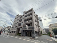 【埼玉県/戸田市喜沢】ネオステージ西川口 外観：交差点に面しないエントランス位置となります。