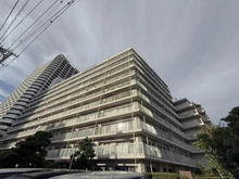 【埼玉県/川口市金山町】コスモ川口サンスクエア 外観：総戸数133戸の新耐震基準の物件となります。