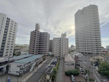 【埼玉県/川口市金山町】コスモ川口サンスクエア 眺望：現在内装工事中のためバルコニーからの眺めとなります。