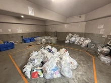 【埼玉県/川口市金山町】コスモ川口サンスクエア 敷地内施設：各ゴミごとに分別されています
