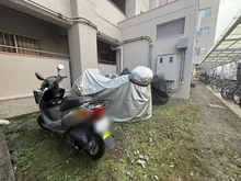 【埼玉県/川口市川口】川口第二永谷マンション 駐車場：ミニバイク置き場となります。