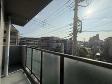 【埼玉県/川口市鳩ヶ谷緑町】エンゼルハイム鳩ケ谷緑町 バルコニー：西側のバルコニーとなります。