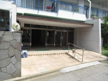 【埼玉県/川口市上青木】ハイストンハイツ エントランス