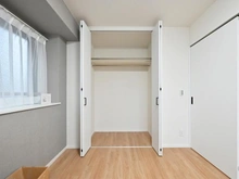 【埼玉県/川口市飯塚】コスモ川口リバーステージ 洋室