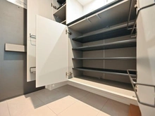 【埼玉県/川口市飯塚】コスモ川口リバーステージ 下駄箱