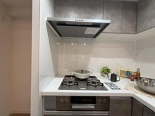 【埼玉県/蕨市中央】ルネ蕨 二号館 キッチン：三口コンロ