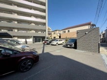 【埼玉県/川口市元郷】プレサンスロジェ川口元郷 駐車場