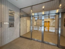 【埼玉県/川口市川口】リプレ川口一番街 1号棟 エントランス：オートロック