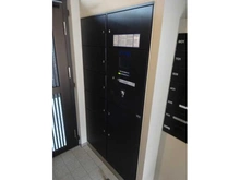 【埼玉県/川口市西川口】イニシア川口グランリュクス 宅配BOX