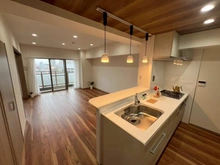 【埼玉県/川口市飯塚】ジェム川ロプライムアベニュー リビング・ダイニング：※家具・調度品は販売価格に含まれておりません