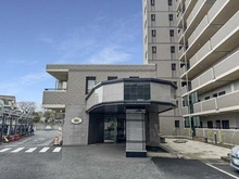 【埼玉県/川口市大字赤山】ベルドゥムール川口東 エントランス