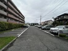 【神奈川県/横浜市青葉区桂台】マグノーリエ青葉台 駐車場