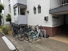 【神奈川県/川崎市宮前区けやき平】宮前平グリーンハイツ 24号棟 駐輪場
