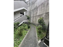 【神奈川県/川崎市高津区久本】トーシンヒルズ溝の口 アプローチ