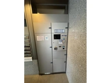 【神奈川県/川崎市高津区梶ケ谷】ヴィークコート梶ヶ谷 宅配BOX
