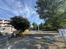 【神奈川県/川崎市高津区梶ケ谷】ヴィークコート梶ヶ谷 梶ヶ谷第1公園（現地より約20m）：