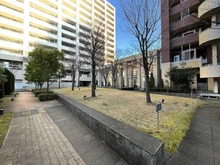 【神奈川県/横浜市鶴見区尻手】パークスクエアネオス横浜 敷地内