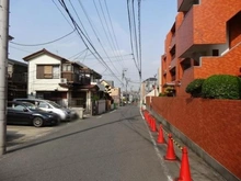 【神奈川県/横浜市青葉区藤が丘】ブラッサムコーポ藤ヶ丘 前面道路