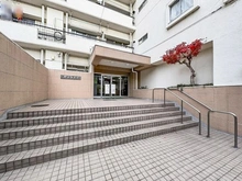 【東京都/立川市錦町】ハイネス立川 アプローチ