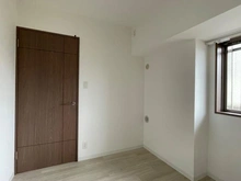 【東京都/府中市浅間町】フェアベール東府中 サービスルーム（納戸）