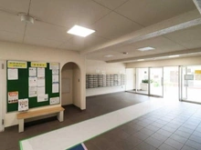 【神奈川県/横浜市神奈川区大口通】大口ハウス D棟 エントランス