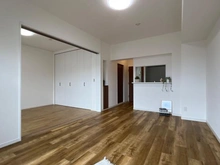 【神奈川県/相模原市緑区橋本台】ライオンズマンション橋本 第5 LDK：左：洋室