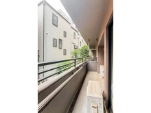 【神奈川県/川崎市高津区下作延】 コスモ梶ヶ谷プレスティージュ バルコニー