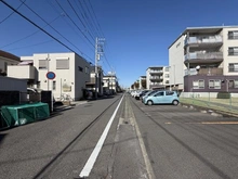 【神奈川県/相模原市南区相武台】相武台団地 2708号棟 前面道路