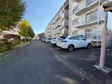 【神奈川県/相模原市緑区元橋本町】相模原富士マンション B 駐車場