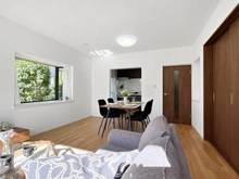 【東京都/多摩市豊ヶ丘】メゾン豊ヶ丘 2,3号棟 リビング・ダイニング：奥：キッチン