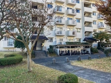 【東京都/多摩市豊ヶ丘】メゾン豊ヶ丘 2,3号棟 アプローチ