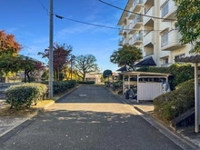 【東京都/多摩市豊ヶ丘】メゾン豊ヶ丘 2,3号棟 敷地内