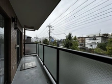 【神奈川県/川崎市高津区梶ケ谷】マイキャッスル梶ヶ谷III バルコニー：南西側