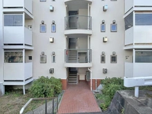 【神奈川県/川崎市宮前区平】向ケ丘遊園センチュリータウン 12号館 敷地内