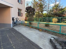 【東京都/町田市鶴川】鶴川6丁目団地6-8 　18号棟 アプローチ