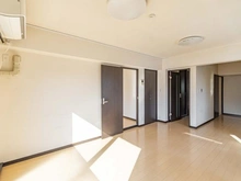 【神奈川県/川崎市宮前区馬絹】カルム宮崎台 リビング・ダイニング