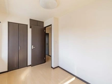 【神奈川県/川崎市宮前区馬絹】カルム宮崎台 洋室