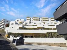 【神奈川県/川崎市多摩区東三田】ハイツ向ヶ丘遊園 外観