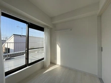 【神奈川県/横浜市神奈川区菅田町】ライオンズマンション菅田 洋室