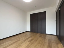 【神奈川県/横浜市金沢区並木】金沢シーサイドタウンなぎさ団地 7号棟 洋室